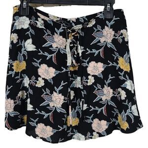 Kendall & Kylie Black Crepe Floral Mini Skirt PacSun Flowy Soft Kardashian Celeb